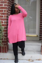 Load image into Gallery viewer, LONG SLEEVE SWING TUNIC WITH POCKETS - Bili&#39;s Bougie Boutique
