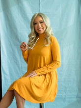 Load image into Gallery viewer, MINI MOCK NECK  LONG SLEEVE DRESS WITH POCKETS. COLOR MUSTARD
