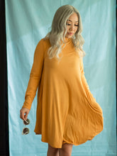 Load image into Gallery viewer, MINI MOCK NECK  LONG SLEEVE DRESS WITH POCKETS. COLOR MUSTARD
