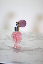 Load image into Gallery viewer, Women&#39;s fragrant body oil in bougie pink. - Bili&#39;s Bougie Boutique
