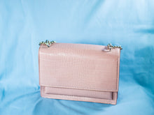 Load image into Gallery viewer, Rectangle Crossbody Chain Bag in Pink
